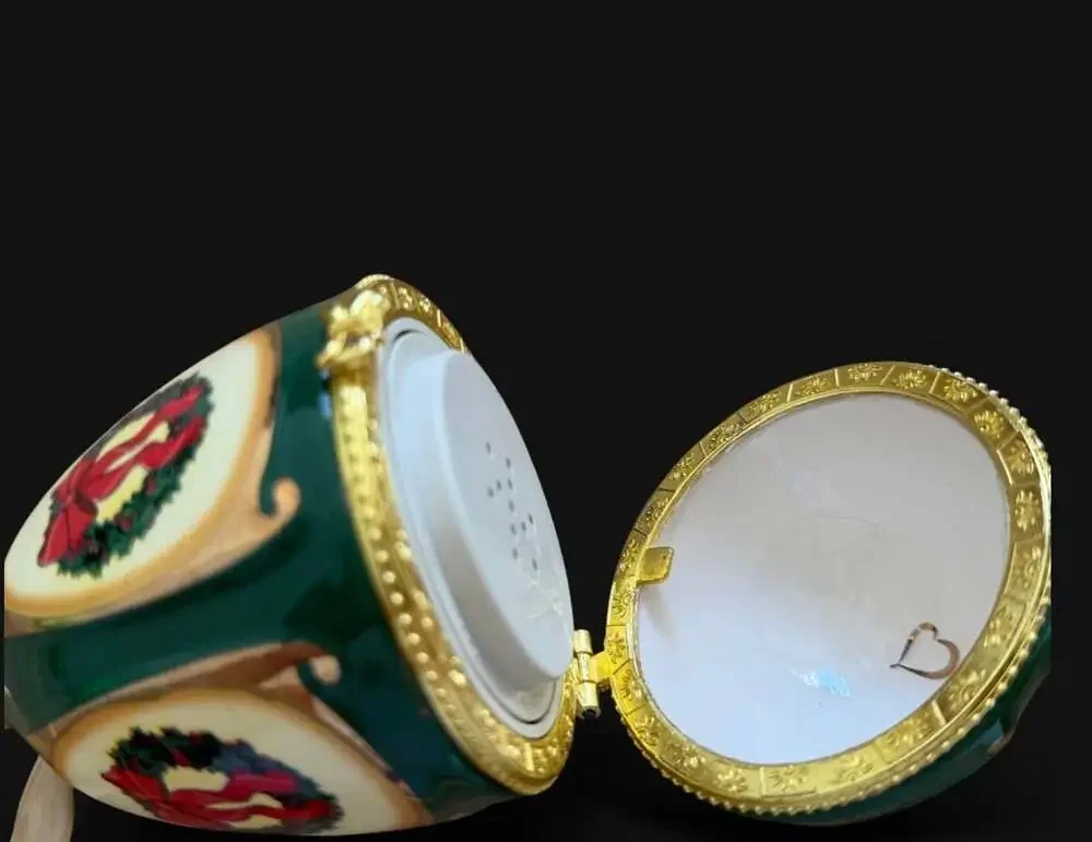 Mr. Christmas Valerie Parr Hill Porcelain Musical Egg Christmas Ornament Trinket